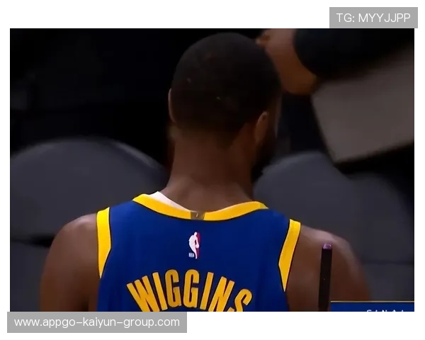 勇士外线突然开闸，三分雨落下